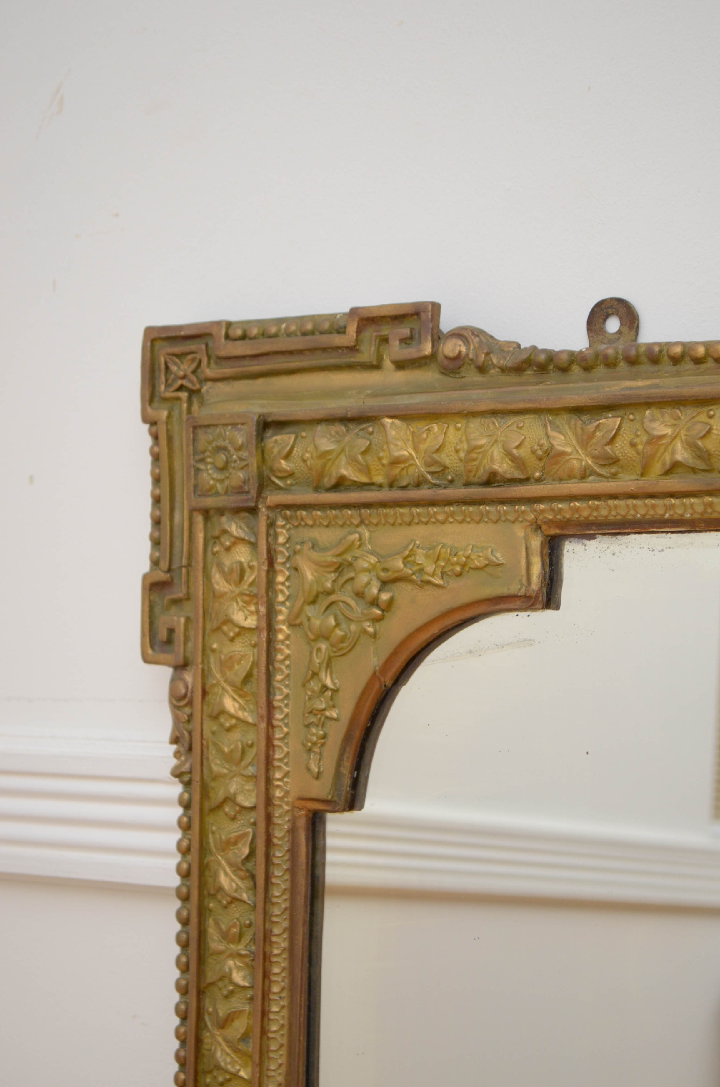 Victorian giltwood wall mirror - 112x121cm