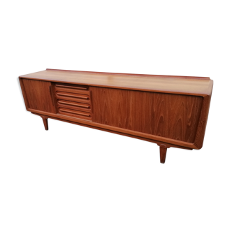 Scandinavian row arne voder