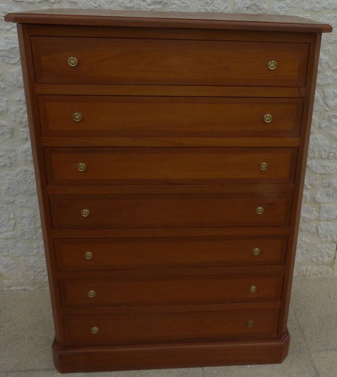 Weekly chest of drawers with secret shelf and its 7 drawers, made in the old-fashioned way from solid wood with knob