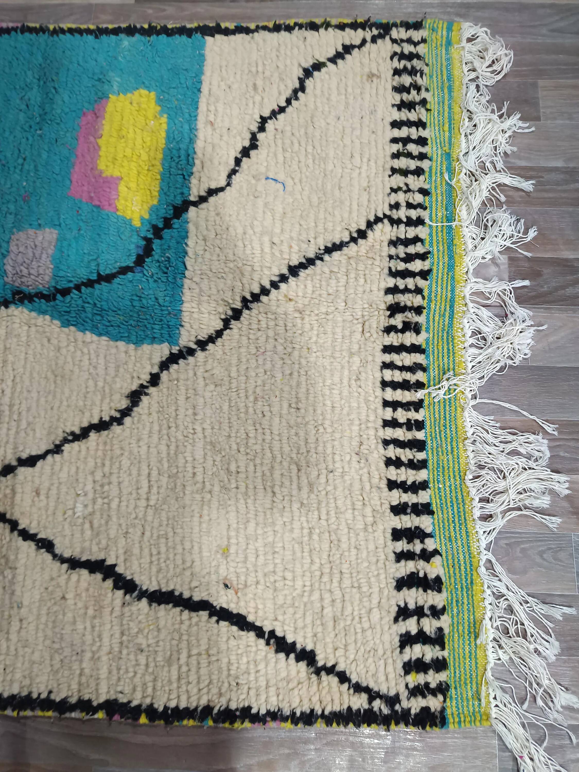 Handmade traditional carpet 250cm x 150cm Moroccan