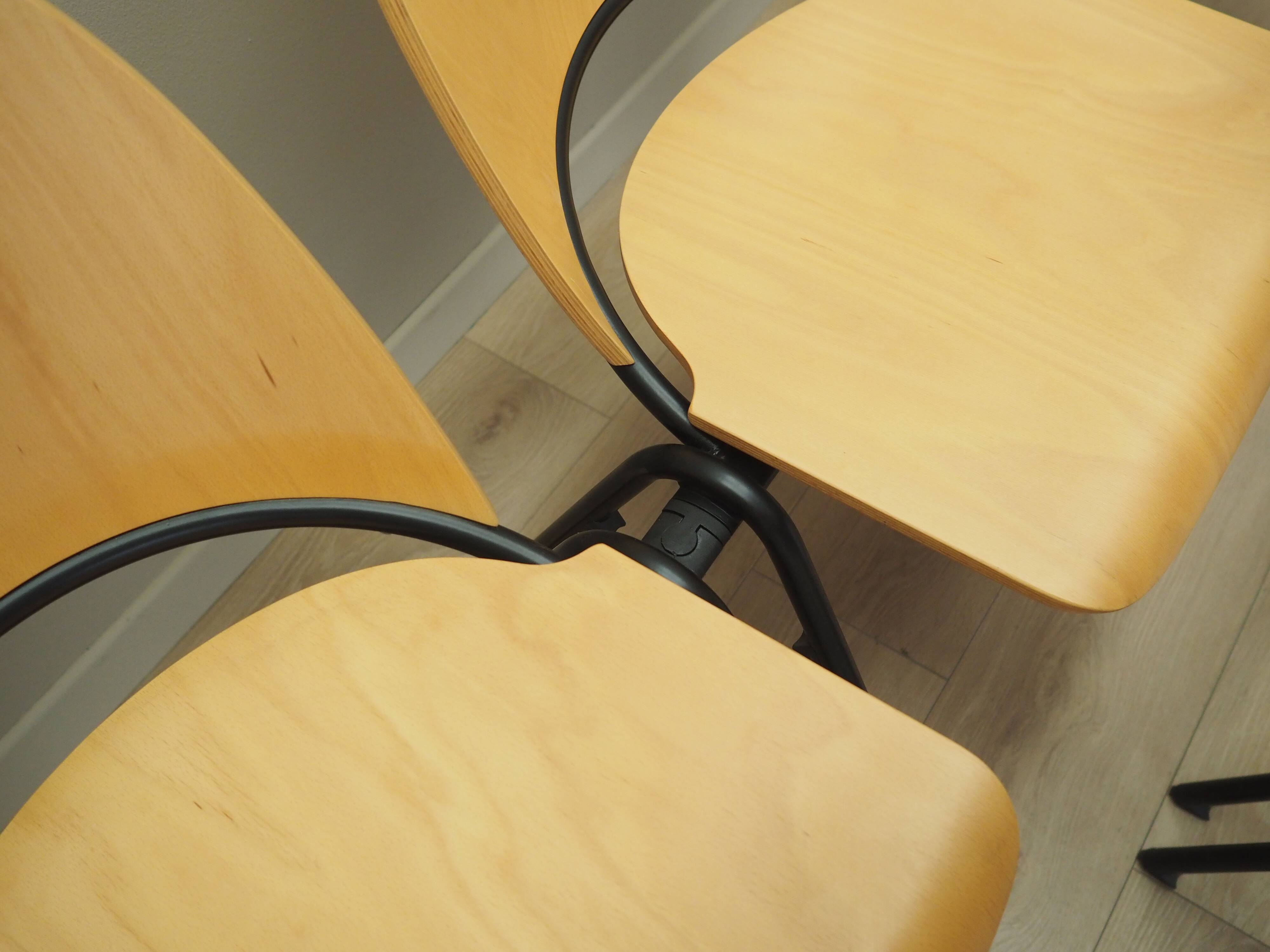Ensemble de six chaises, design danois, années 1970, production : Danemark