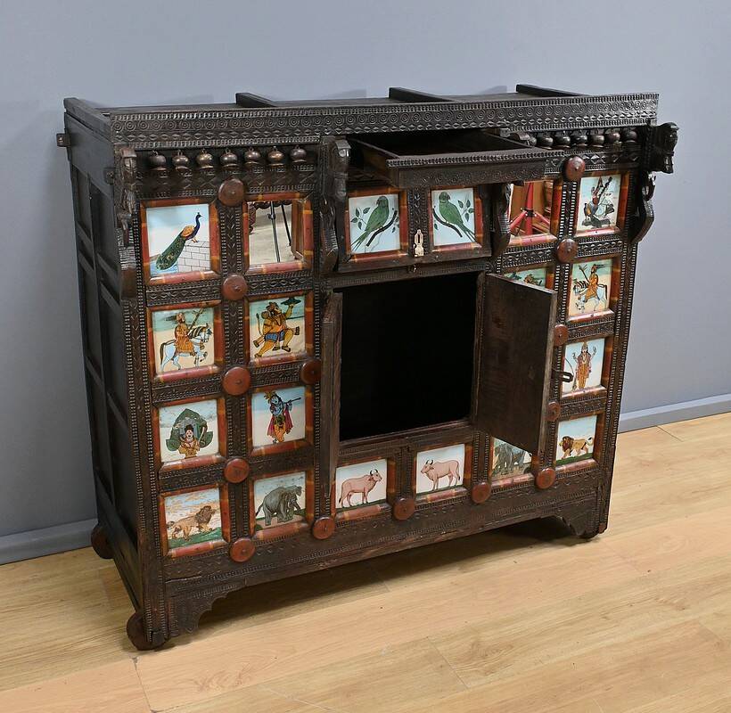 Manjoosh Commercial Furniture in Exotic Wood, India – Early 20th Century