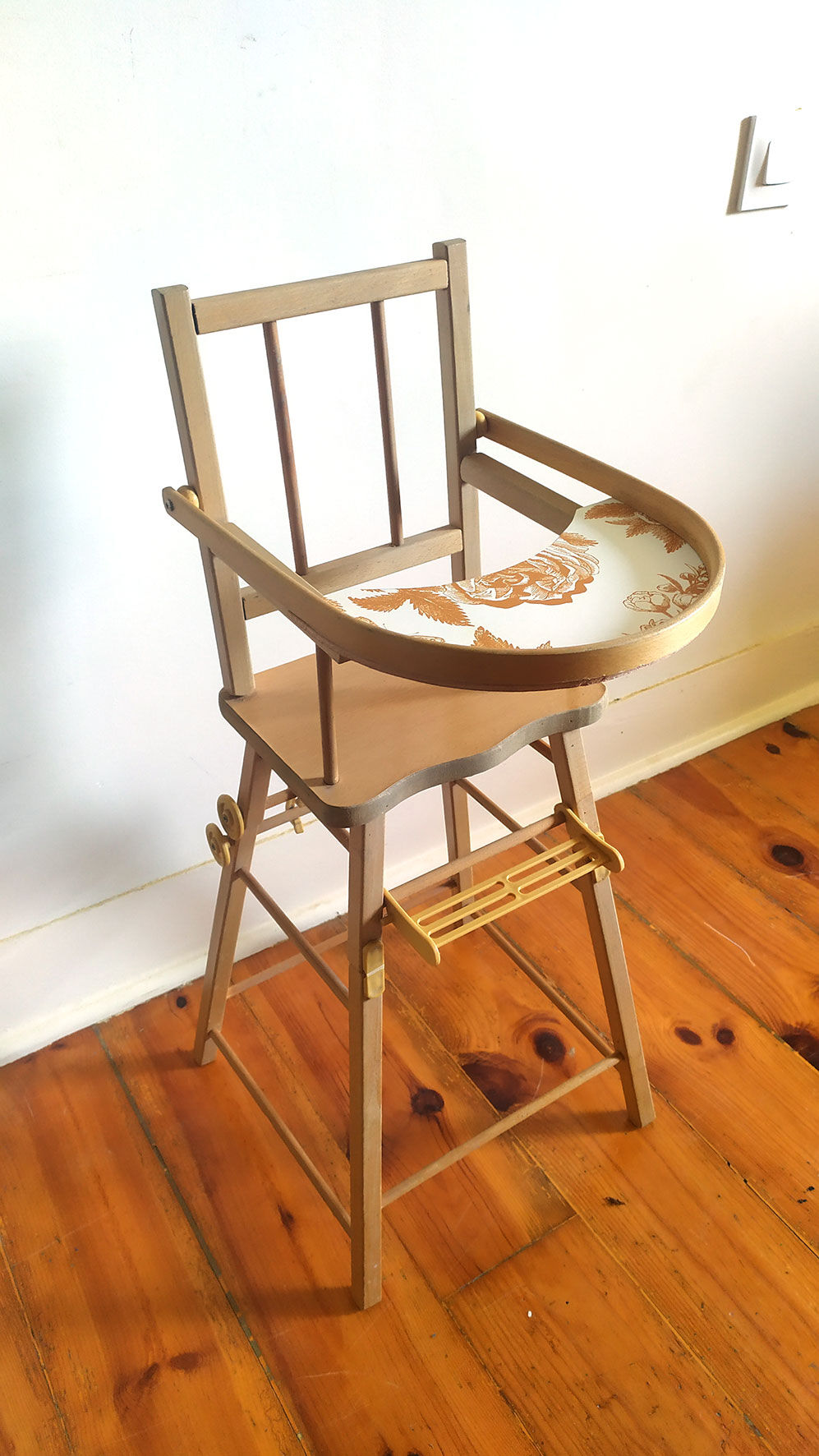 Doll high chair