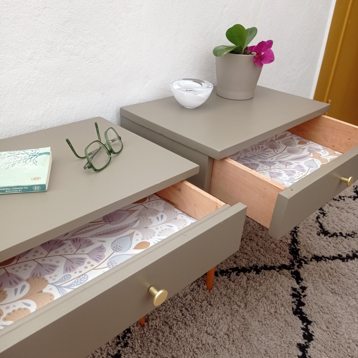 Paire de chevets vintage