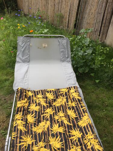 Vintage camping folding ramy bed