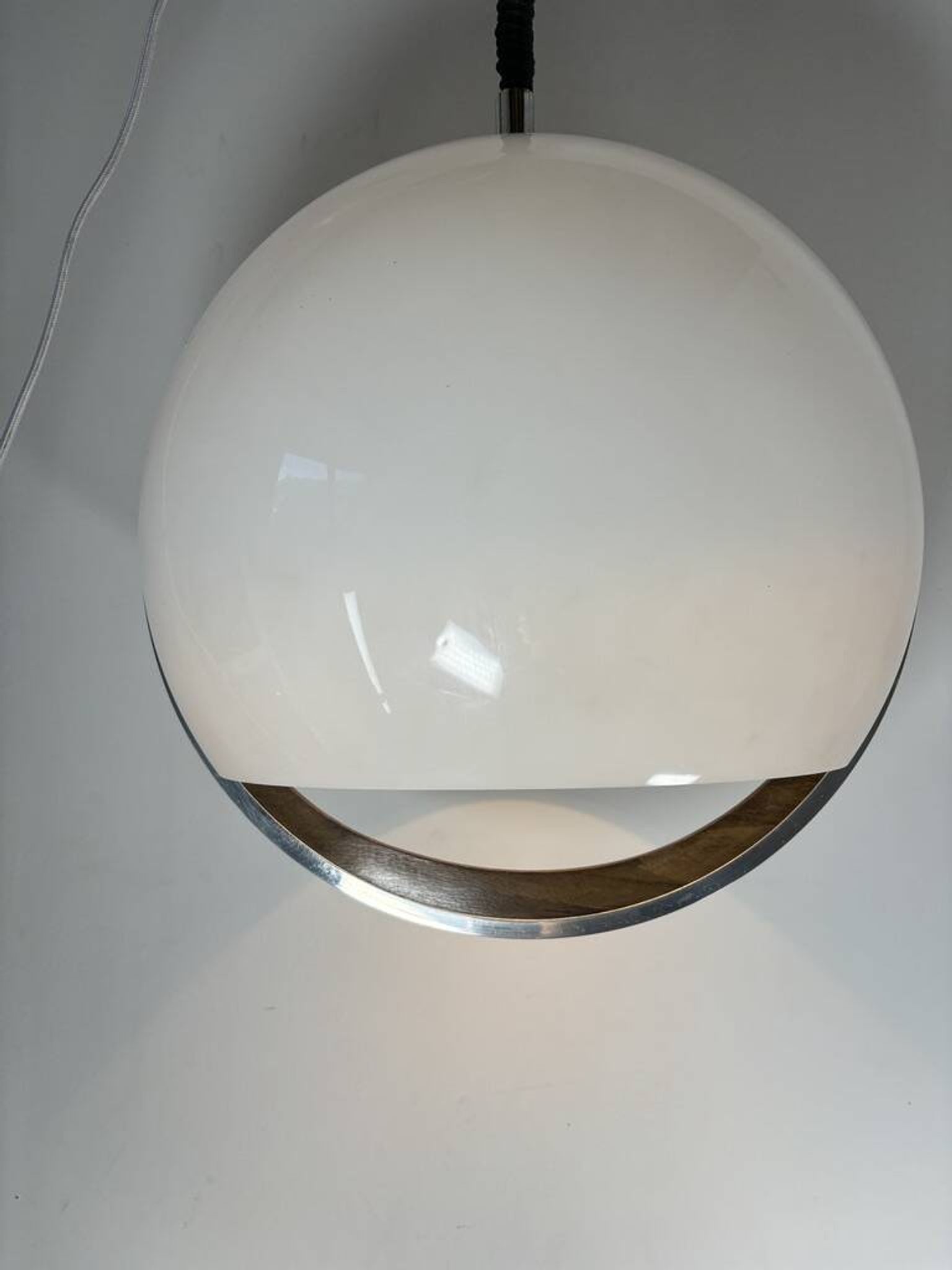 Suspension boule plexi 1970 space-age Allemagne