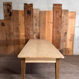 Farm table