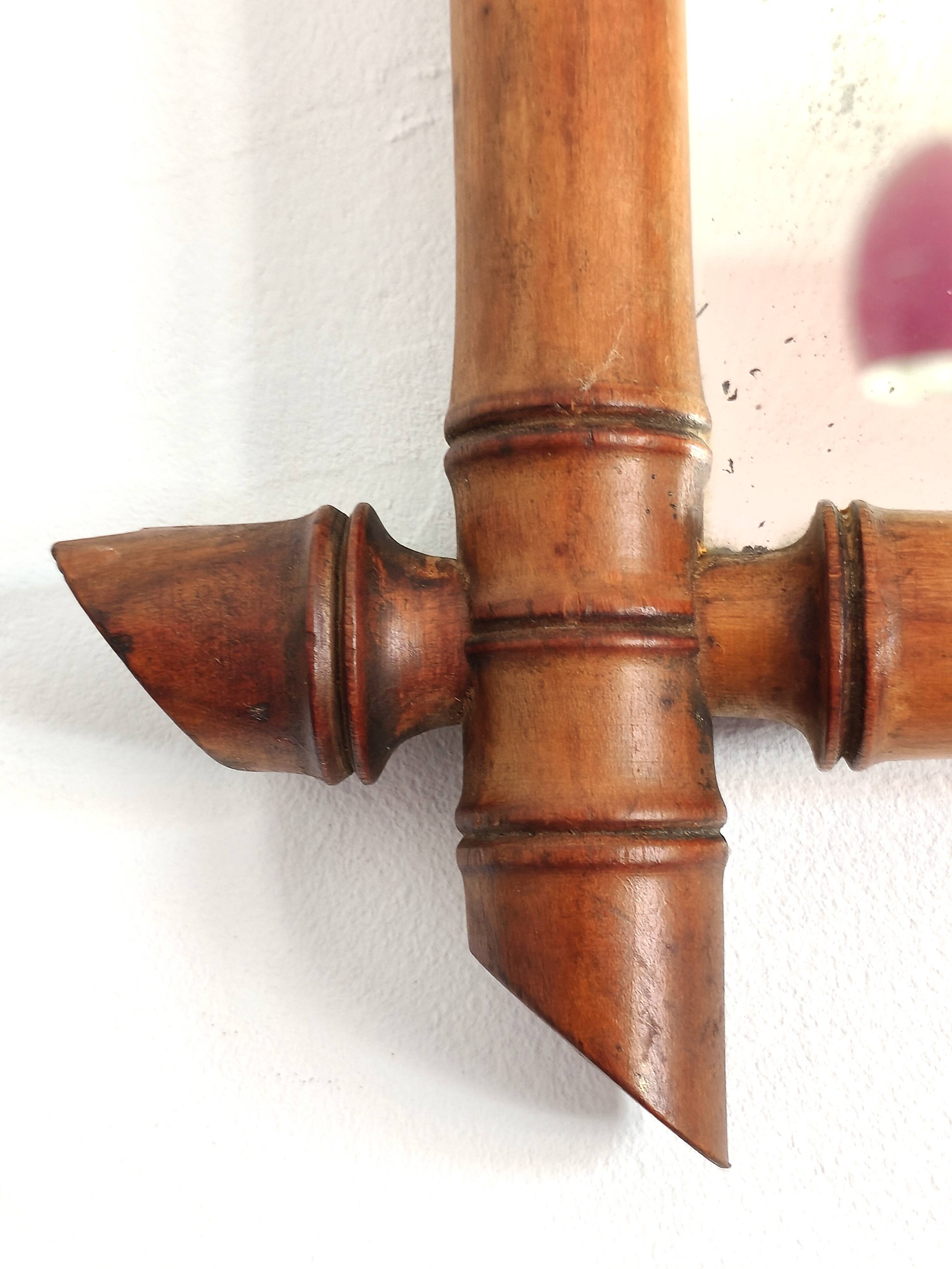 Petit miroir en bambou ancien