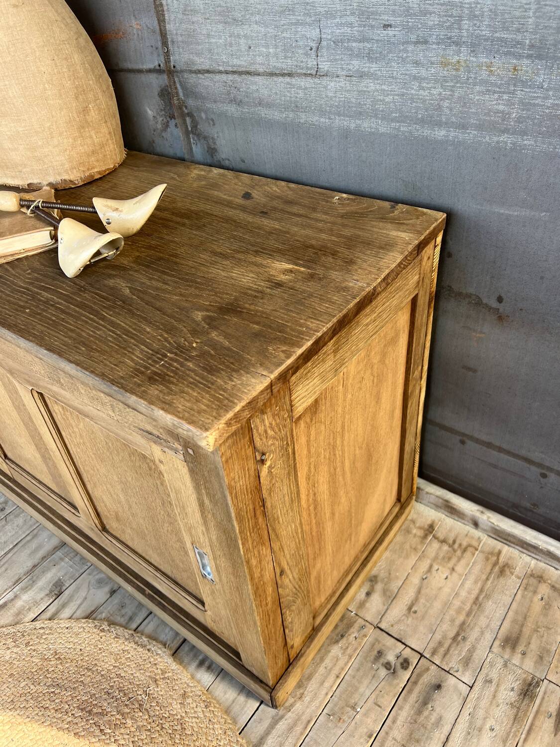 Low cabinet with sliding doors