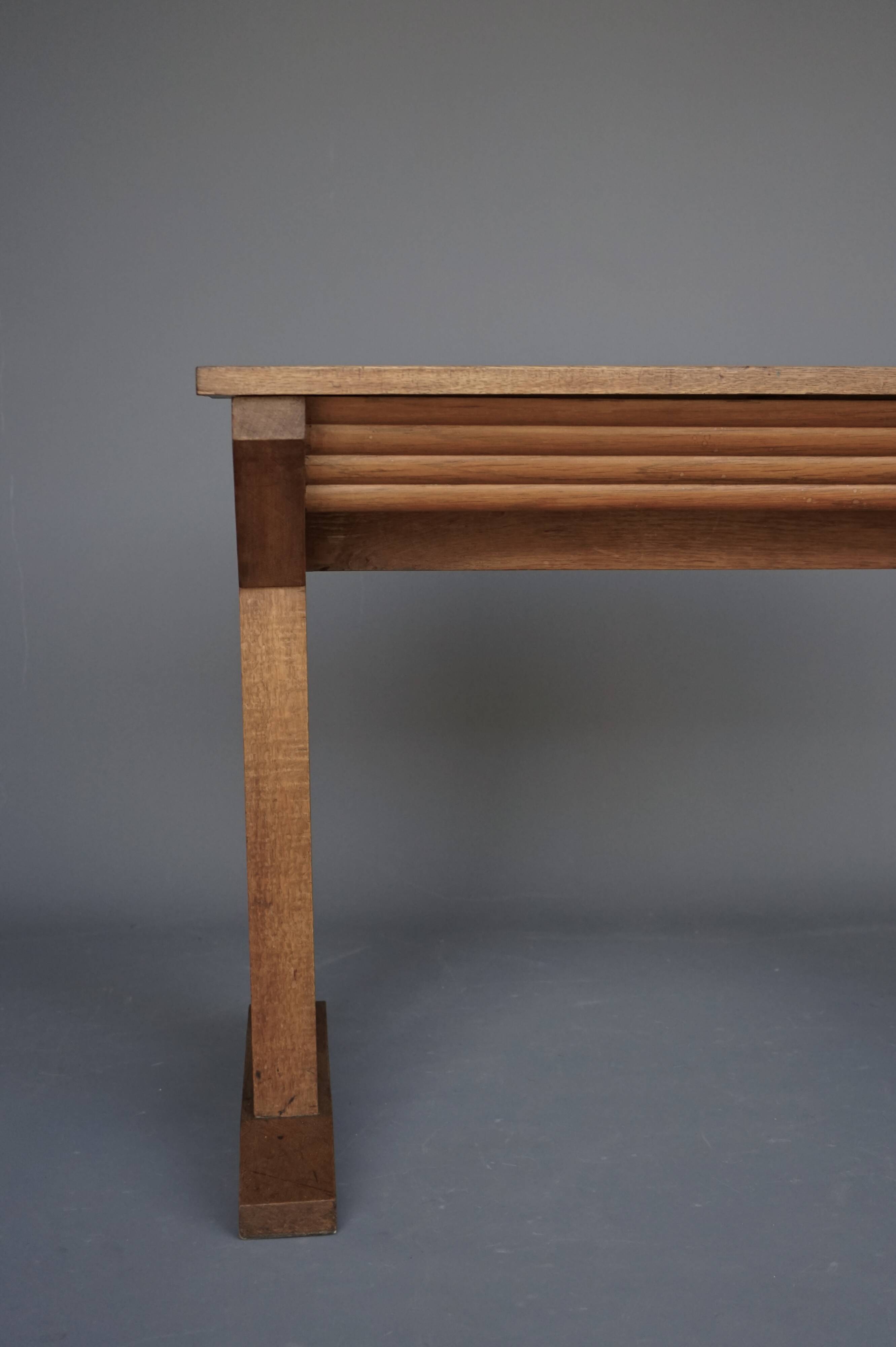 Table d'appoint ou bureau constructiviste vintage en chêne, années 1930