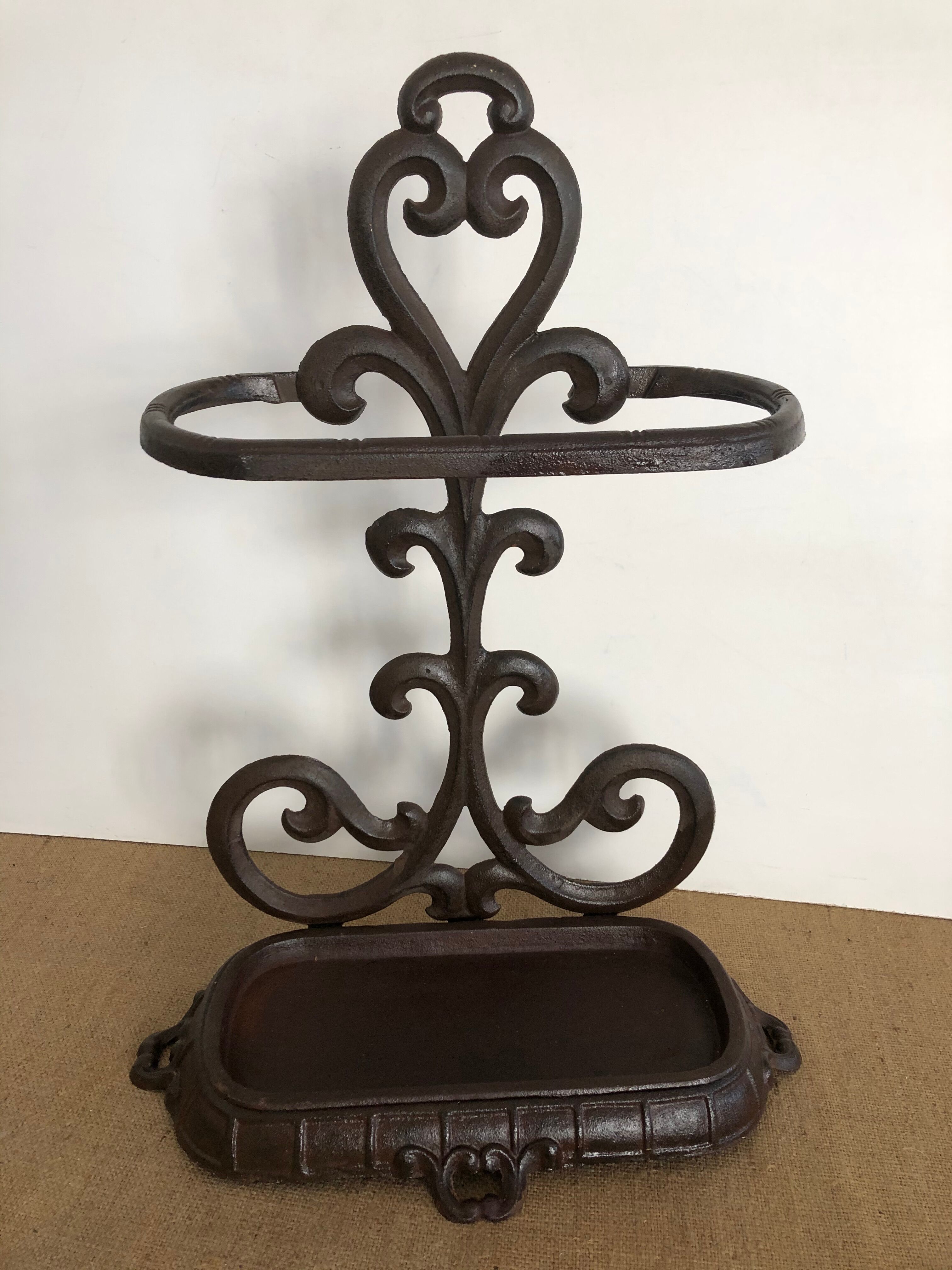 Fireplace utensil holders