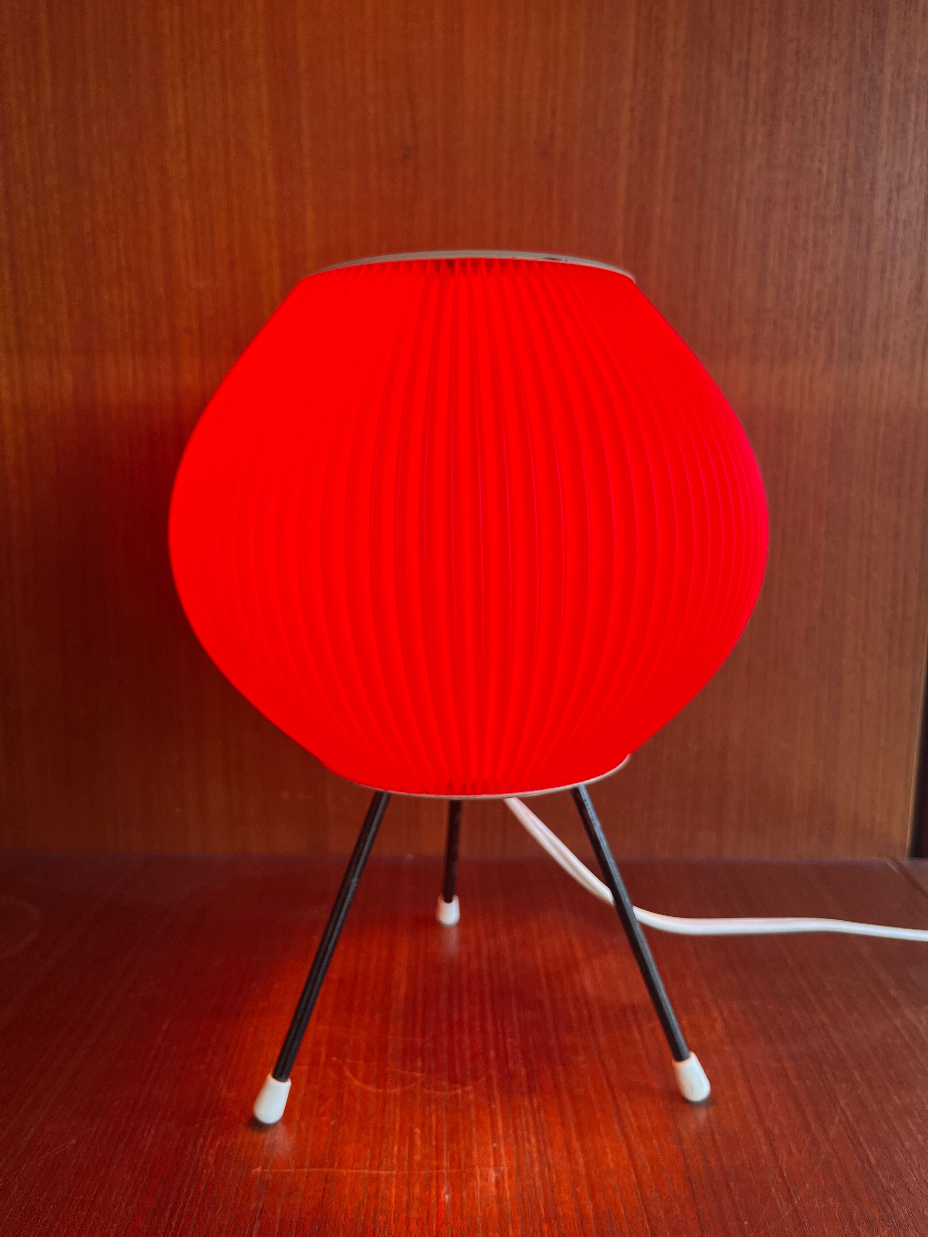 Tripod lamp, pleated red rhodoid, 1950s, 60s design