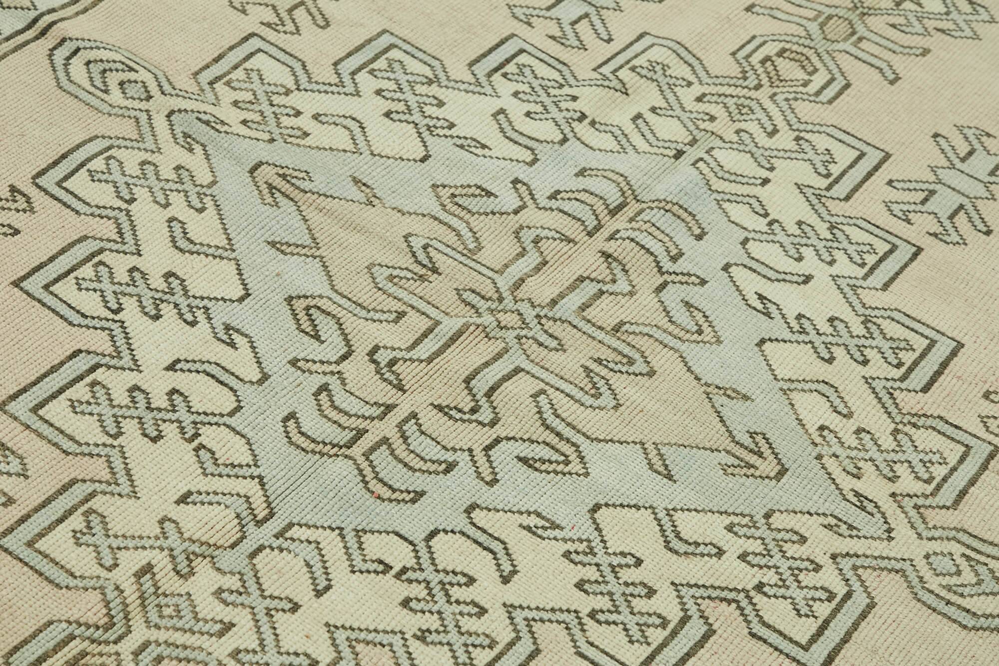 Turkish Vintage Anatolian Rug 201 cm x 290 cm