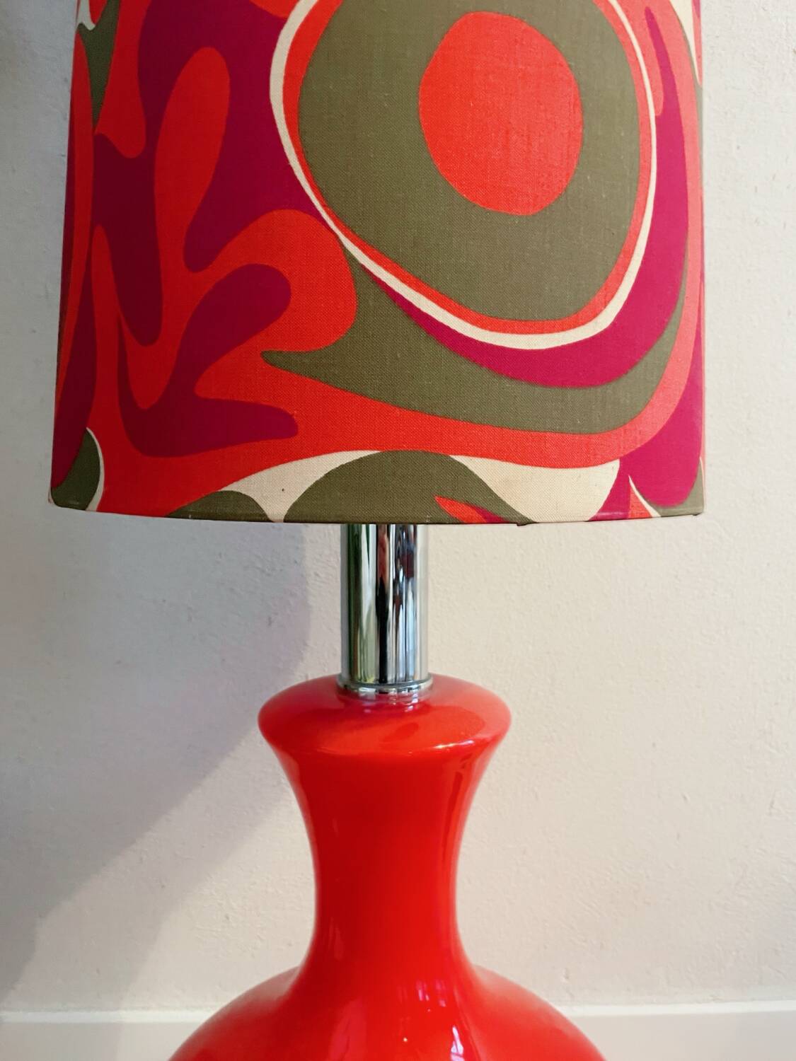 Large retro 70s opaline lamp