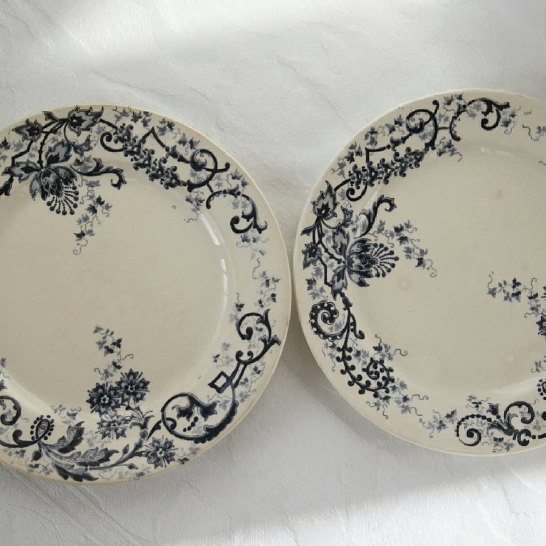 Lot of 2 flat plates vermont iron earth and Blanchet