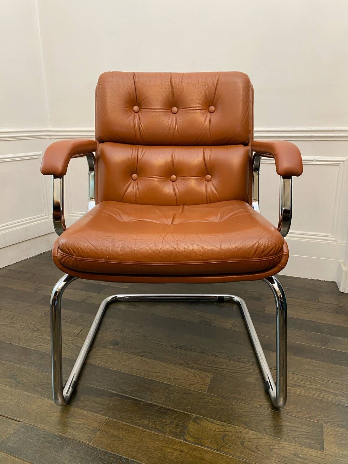 Vintage camel leather and chrome executive chair - Italian design by Co.Fe.Mo - 80's