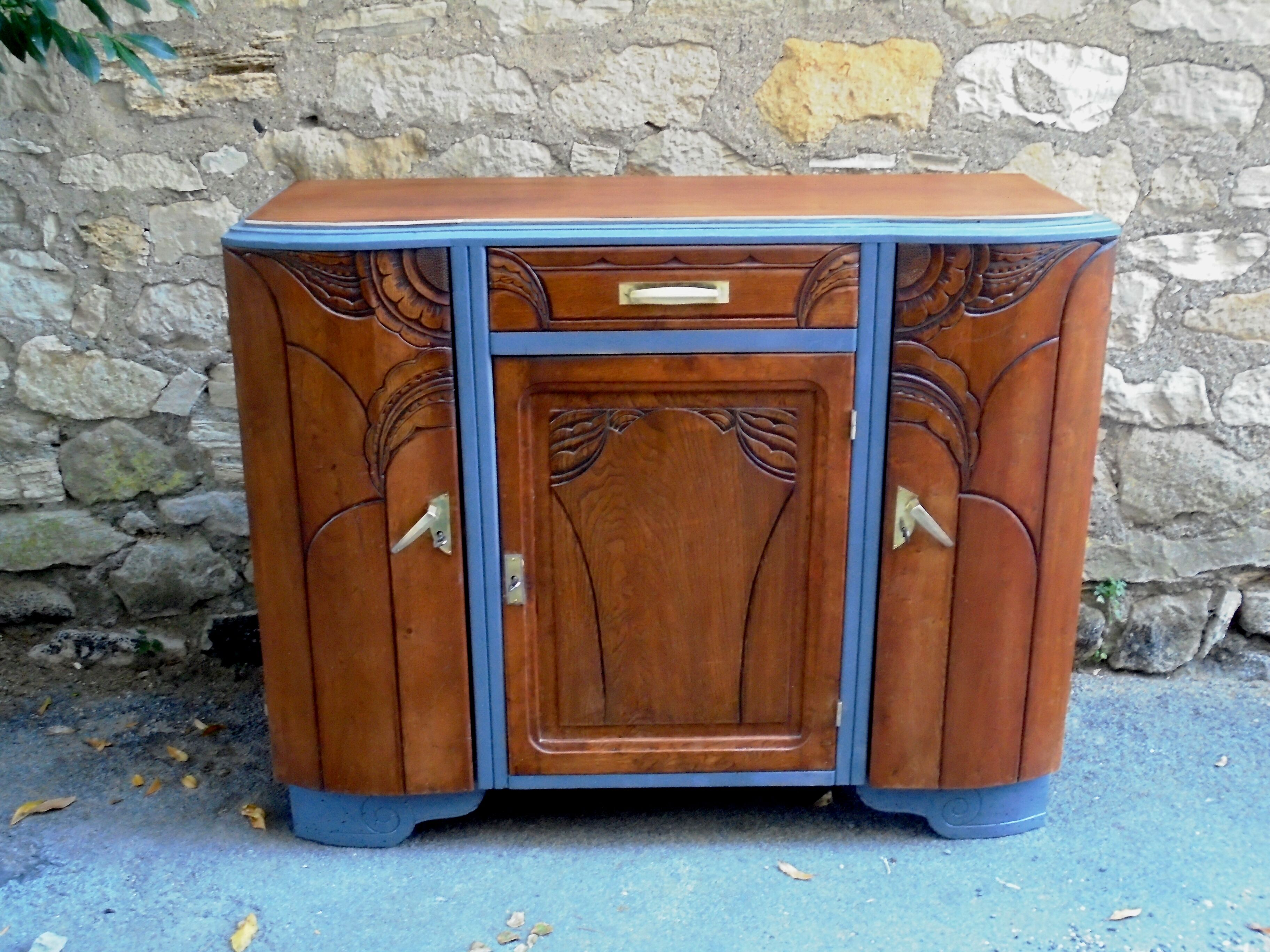 Buffet low circa 1940