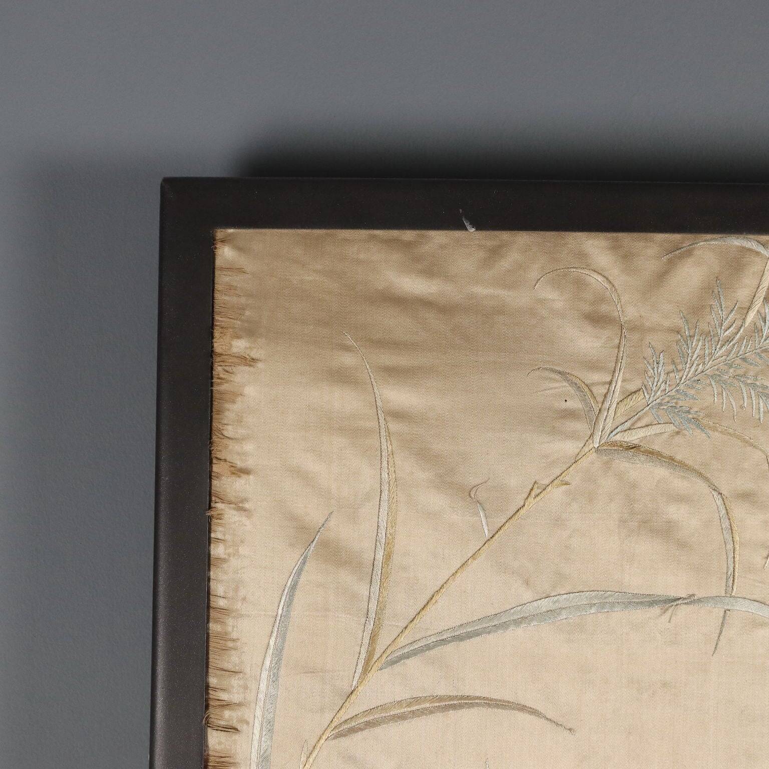 Large antique screen in coloured and embroidered silk, 19th century.