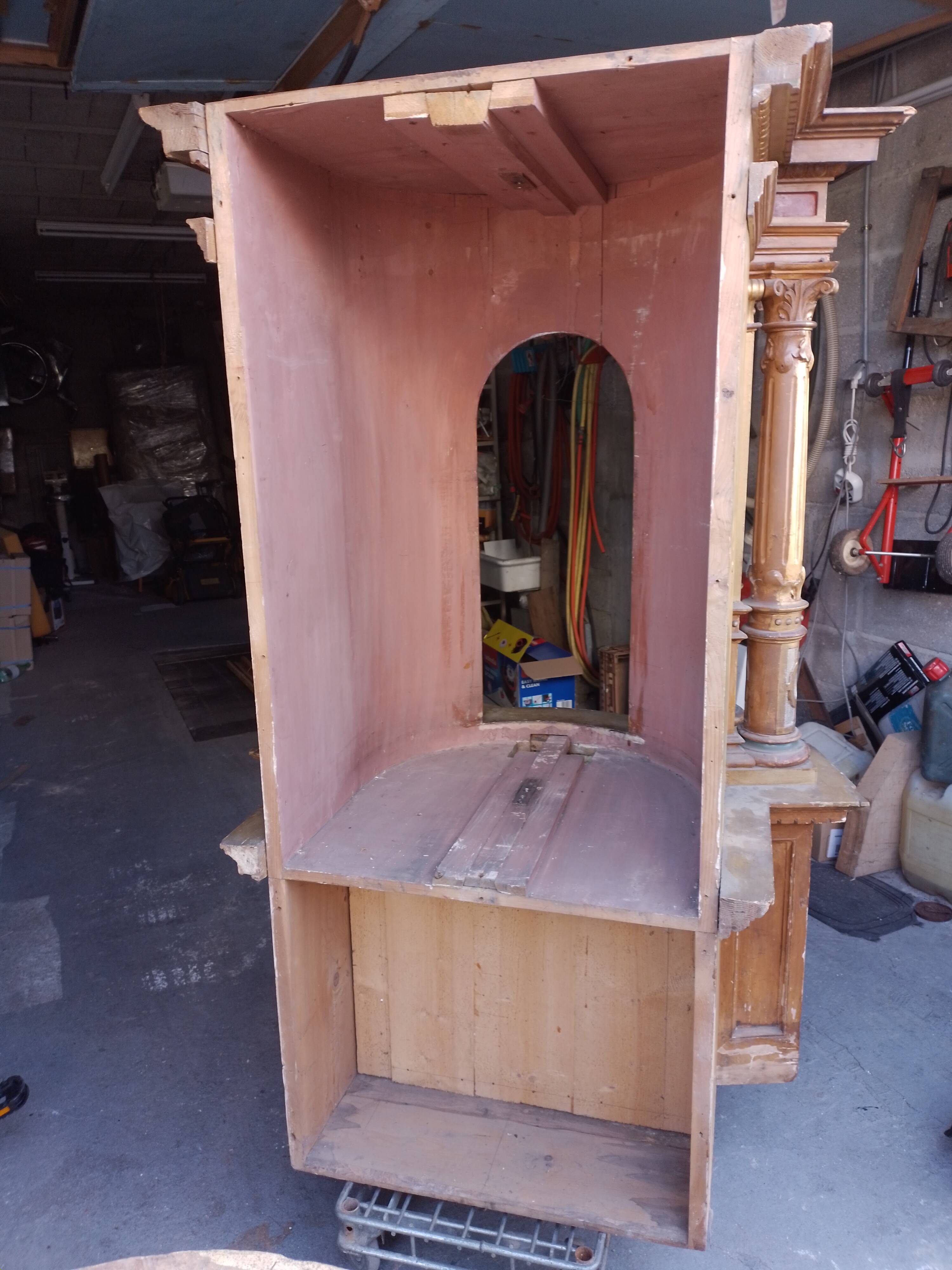 Superb early 19th century church tabernacle in gilded stuccoed wood