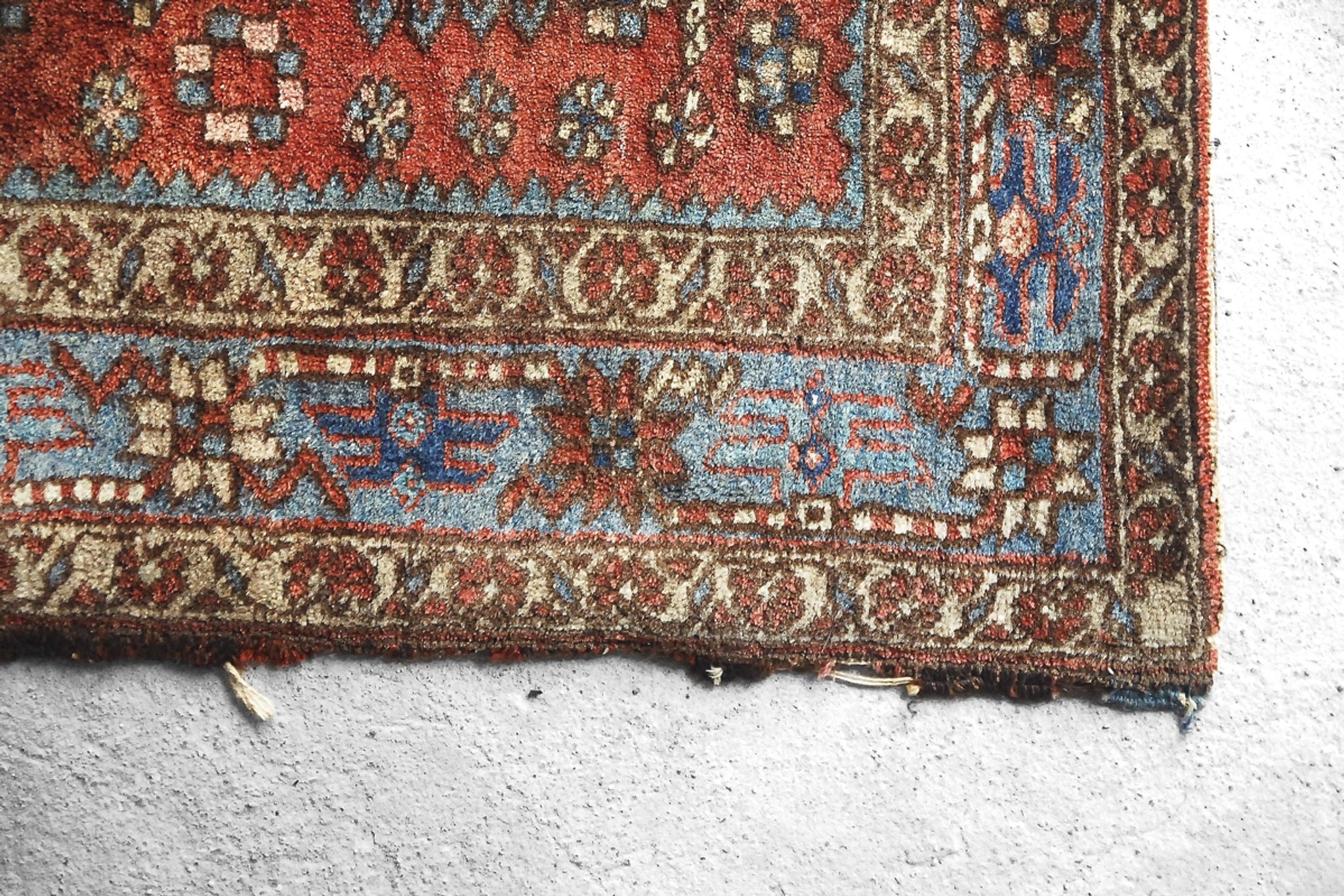 Antique Hand-woven Persian Heriz Carpet, 1920 s - 140x97cm