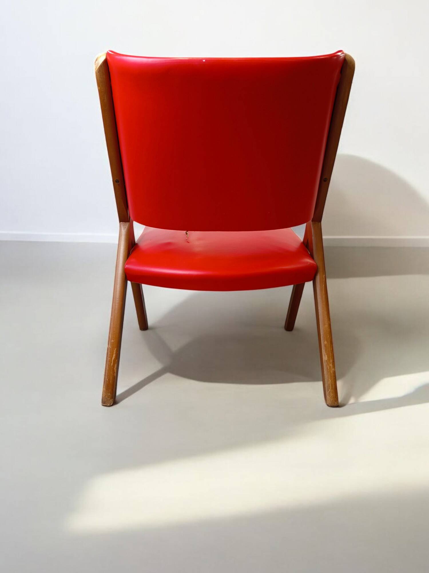 Vintage Italian armchair in Scandinavian style.