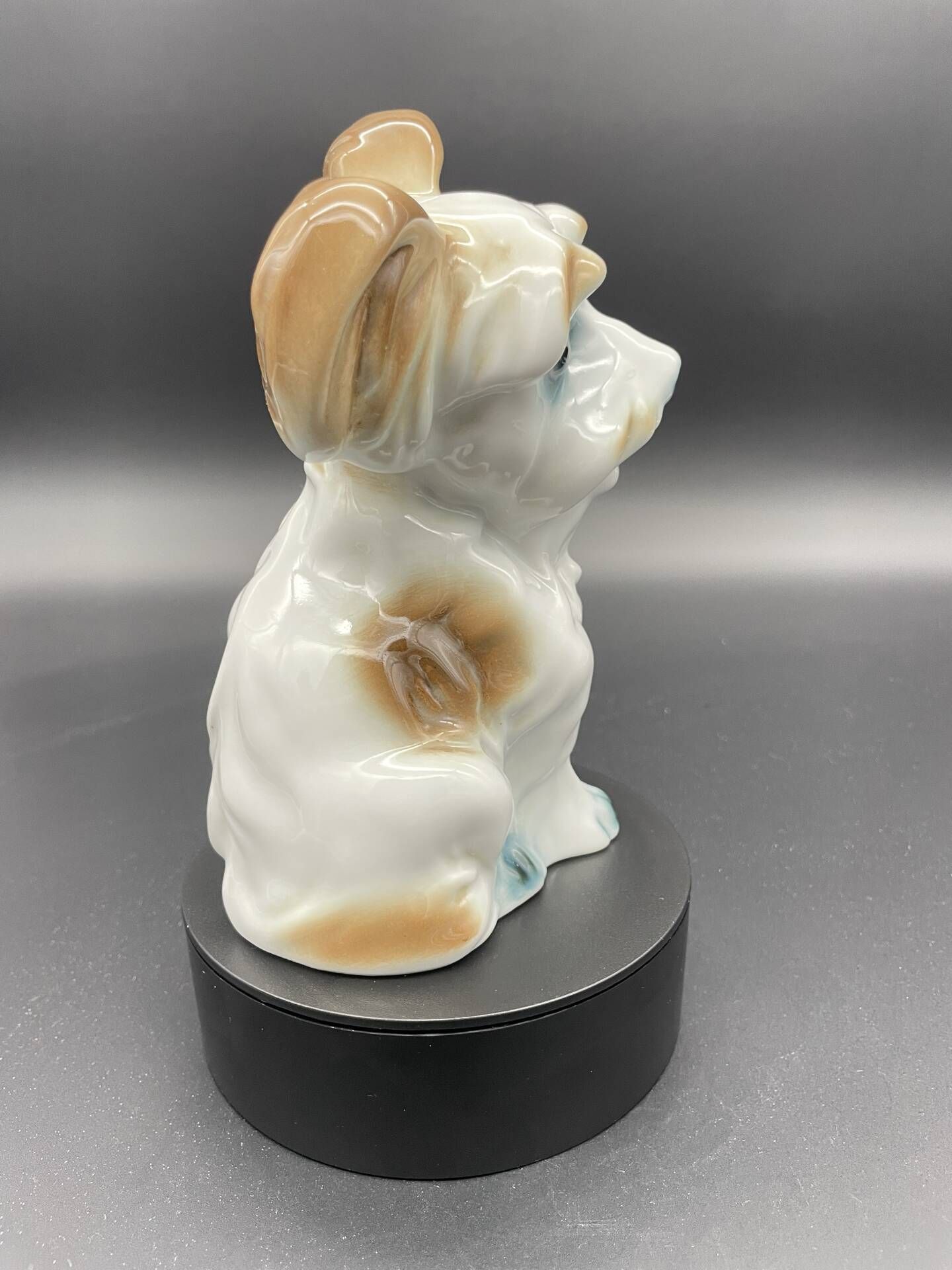 Vintage porcelain dog sculpture IRIS – Romania, 1960s–80s