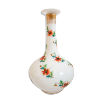 Vase in Opaline from Baccarat painted by hand. Brand B for Baccarat model 52.