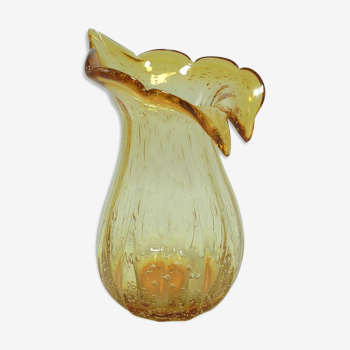 Bubbled glass vase