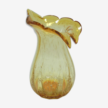 Vase en verre bullé