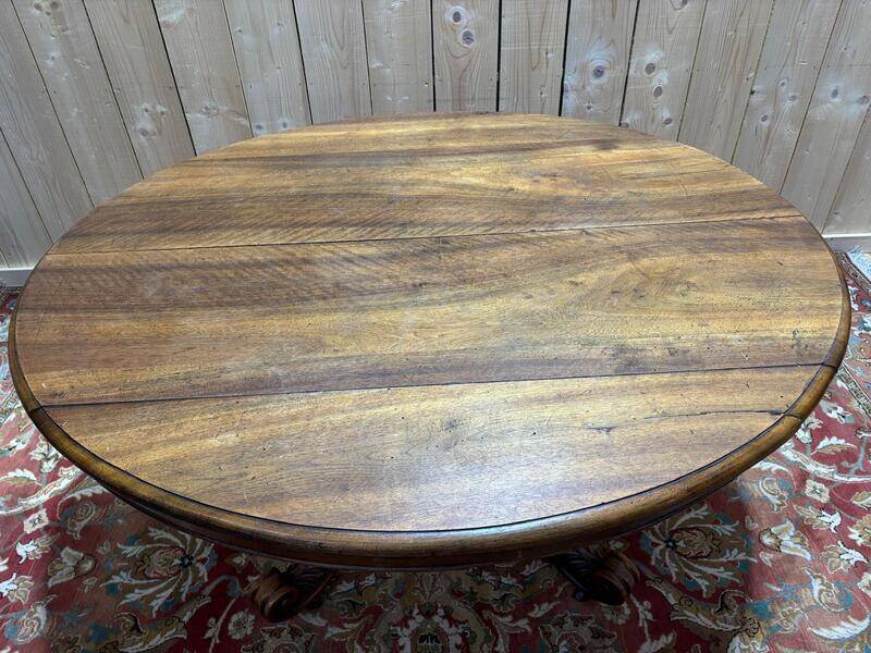 Table à manger ovale à pied centrale époque Napoléon III