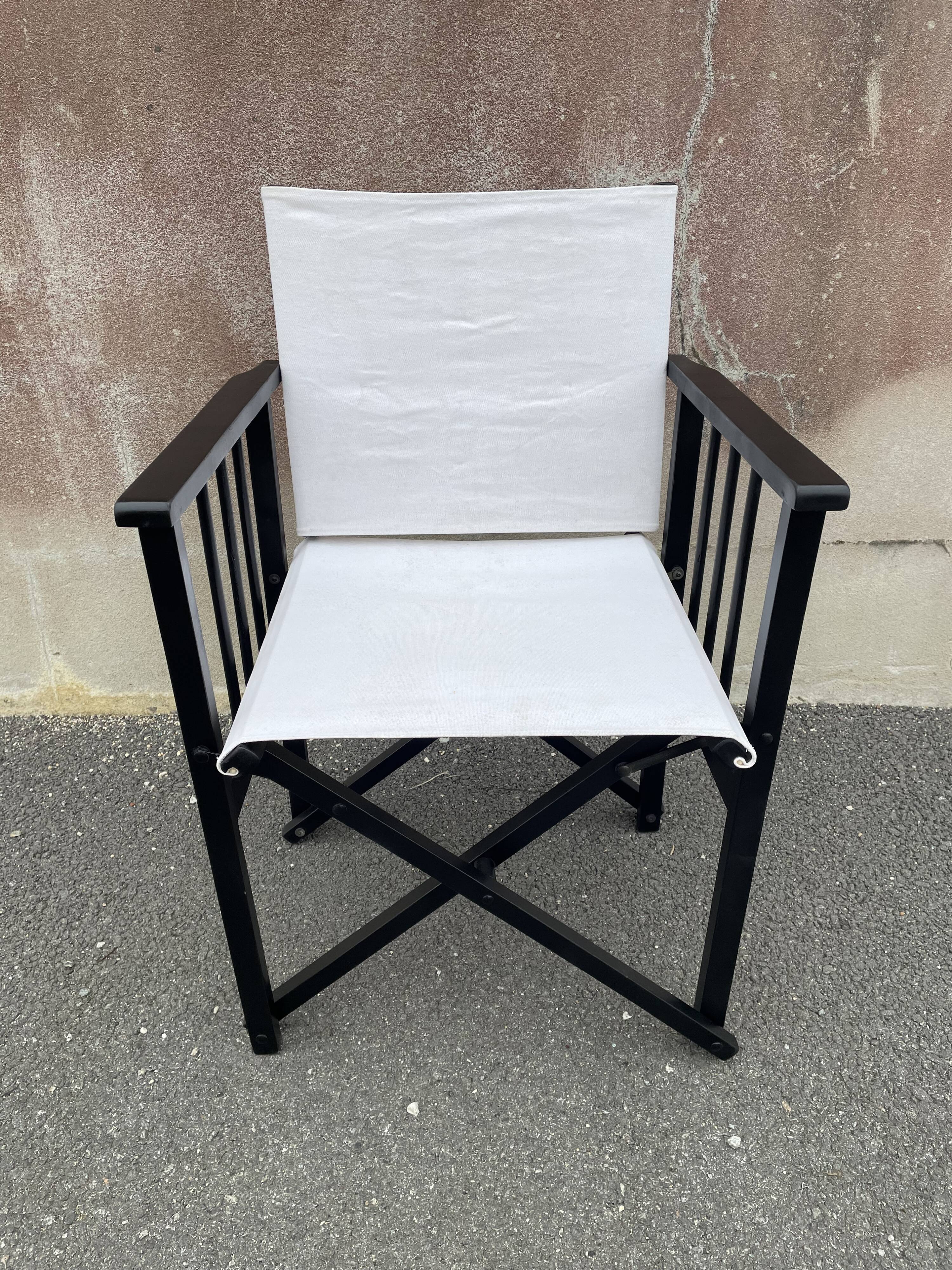 Foldable Steward's chair in wood painted black