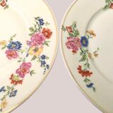 Set of 12 flat plates flowered porcelain