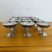 Lot de 12 coupelles en inox années 70