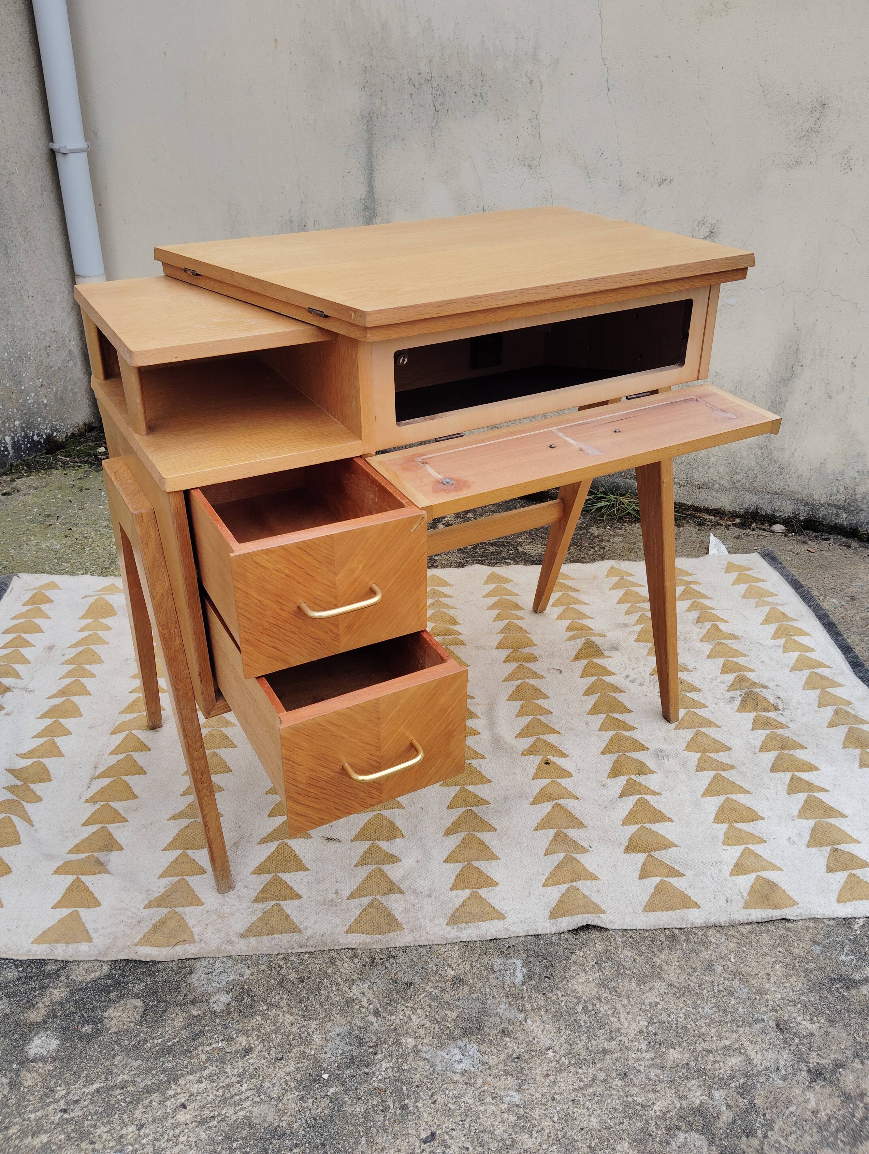 Scandinavian desk based on a Singer piece of furniture.
