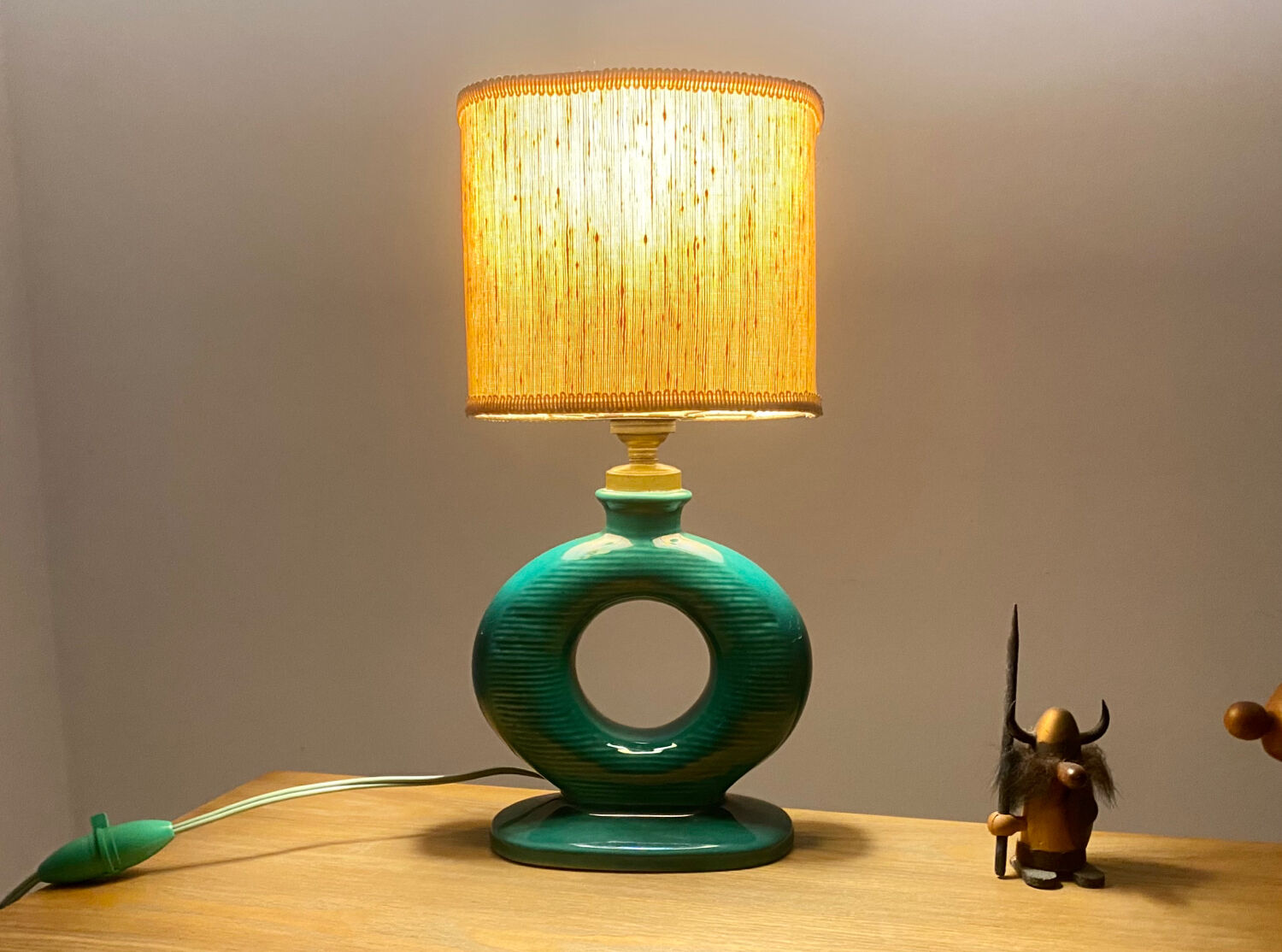 Table lamp in art ceramic Bordeaux