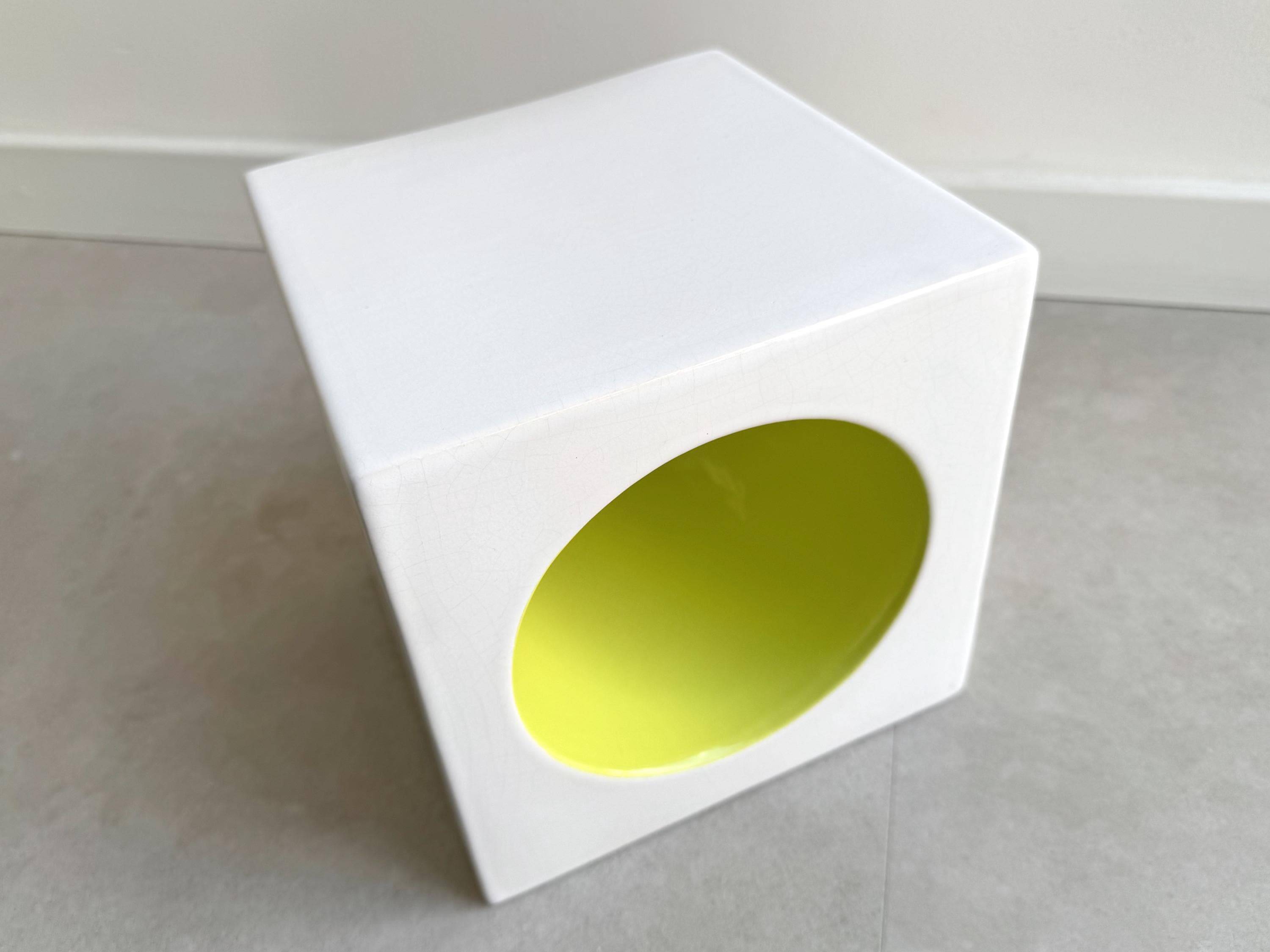 Vintage pop art cube vase / bowl white and green