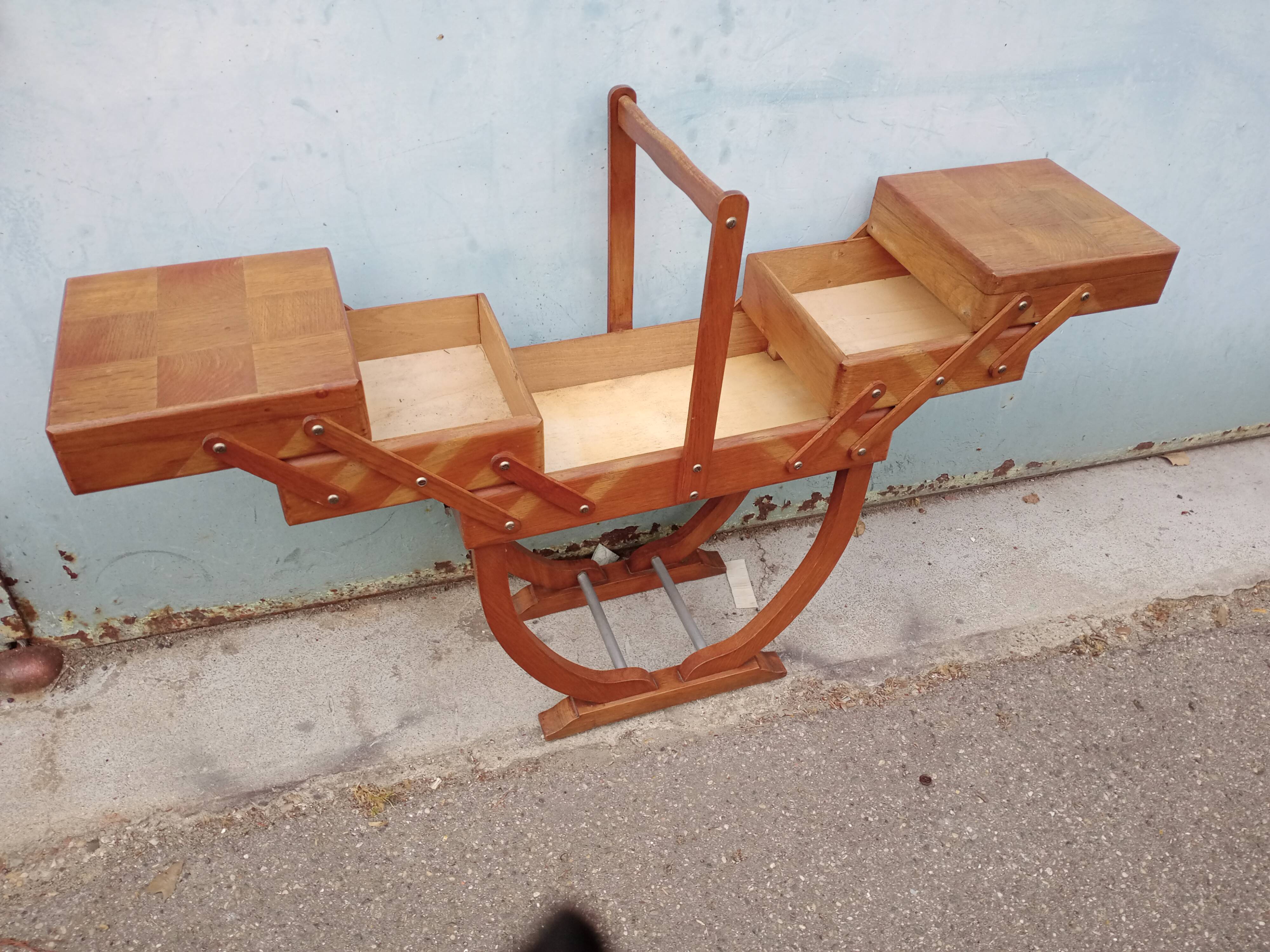 Travailleuse meuble a couture vintage