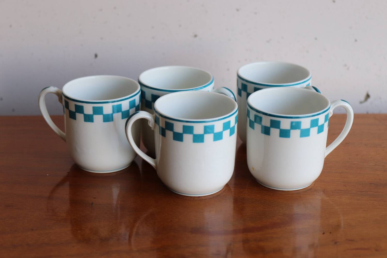 5 tasses à carreaux – Limoges France Décor