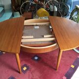 Scandinavian round table has extensions 4-8 pers møbelfabrik