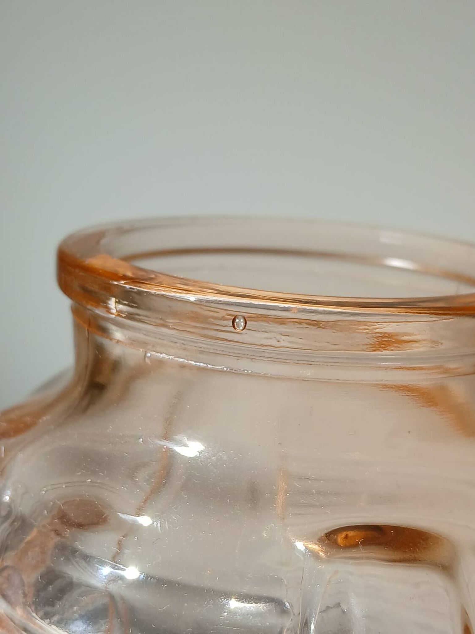 Vase en verre orange