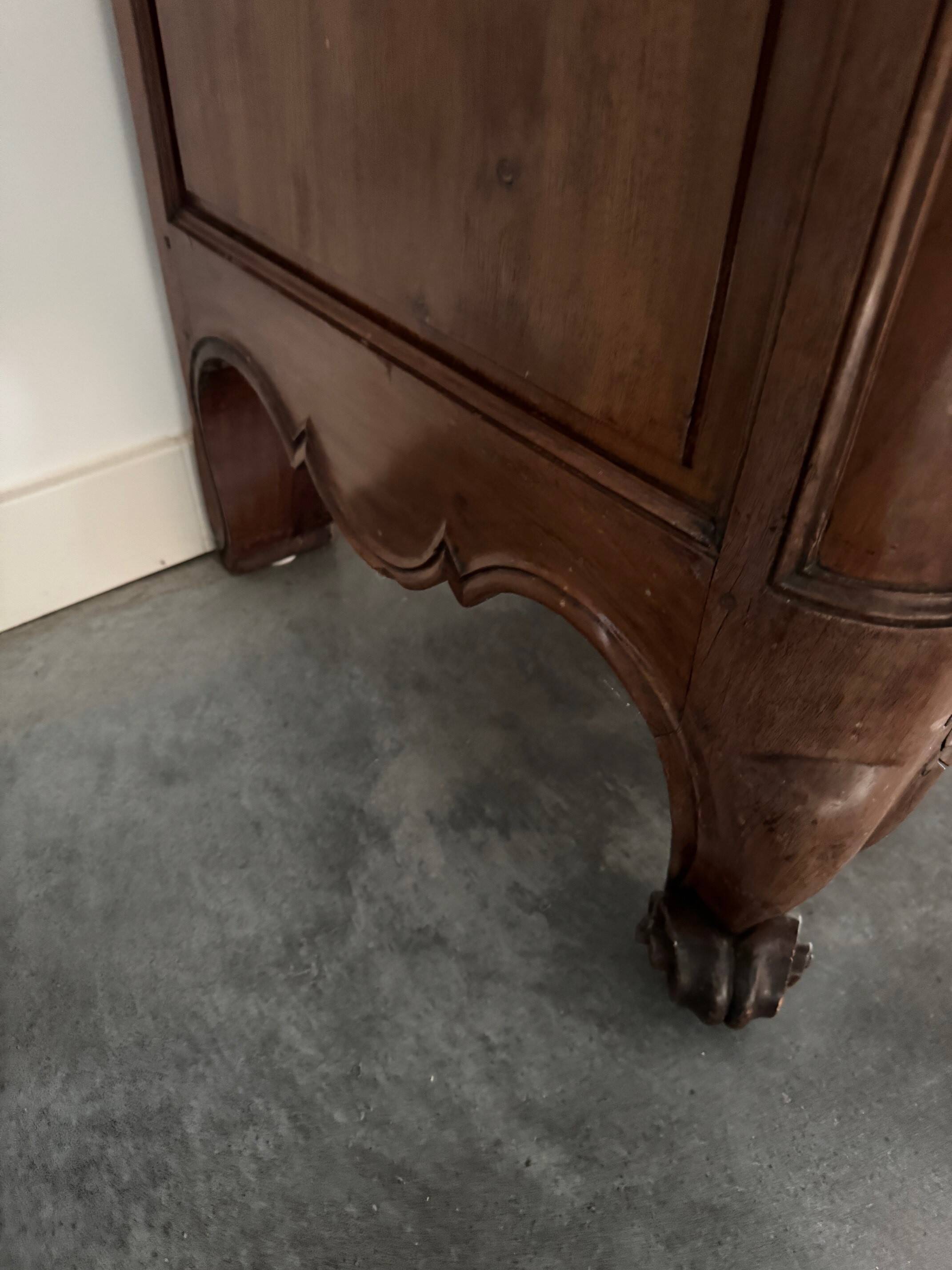 18th-century Bordeaux-style wardrobe in solid Cuban mahogany