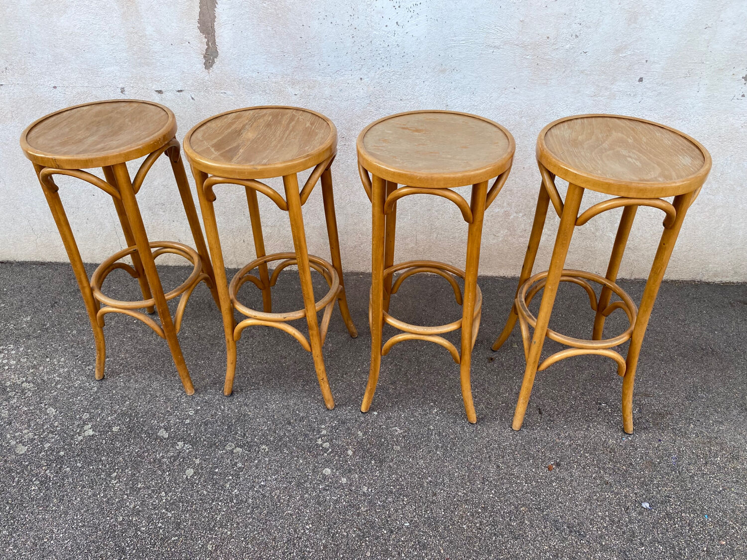 Set of 4 bistro stools
