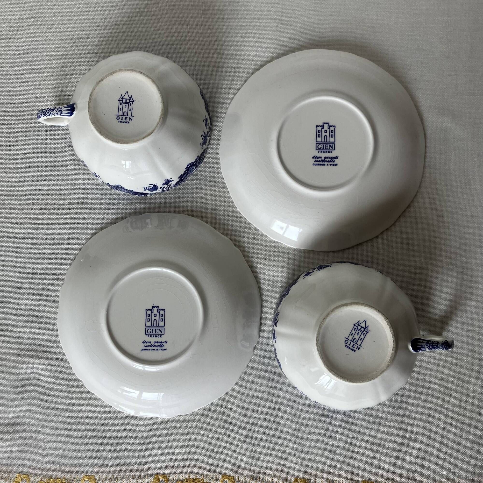 Pair of cups and saucers / Delft blue Gien earthenware