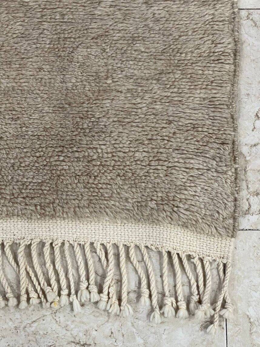 Traditional handmade Beni Ouarin rug size 150 x 250 cm