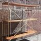 Etagère scandinave string, sur pied (ou mural) bois/ métal doré