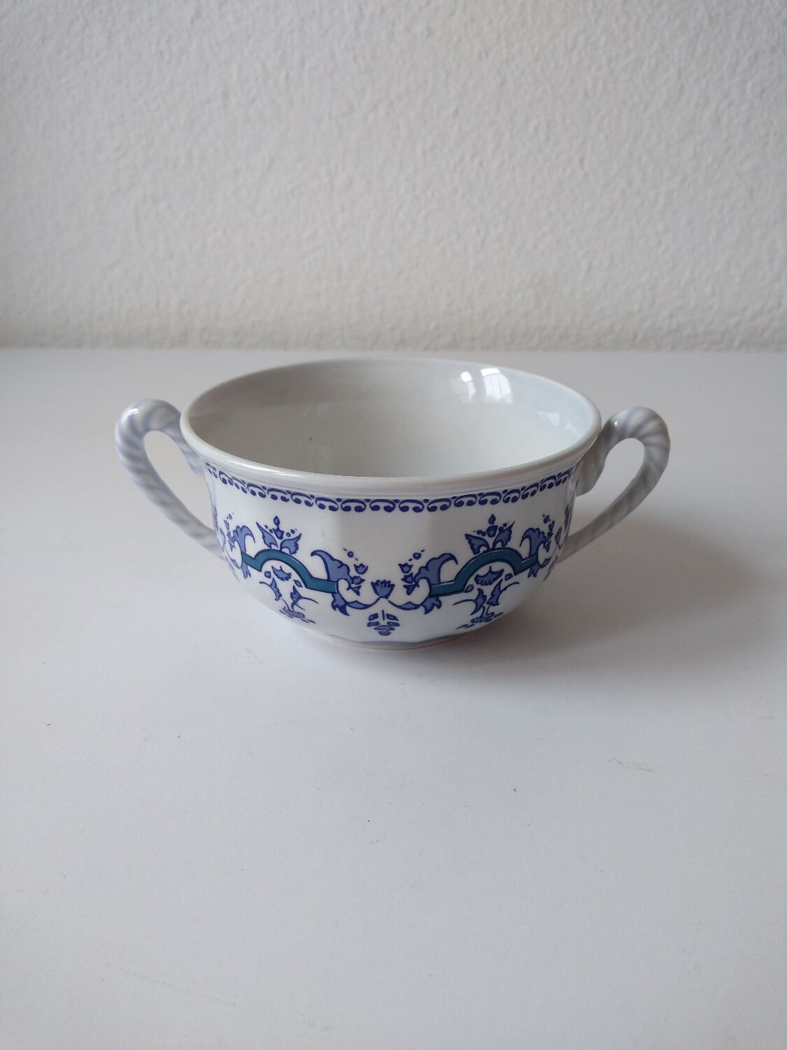 Set of 4 large cups with sky blue handles with Royal navy blue decoration signed salins Ségur ceramic France