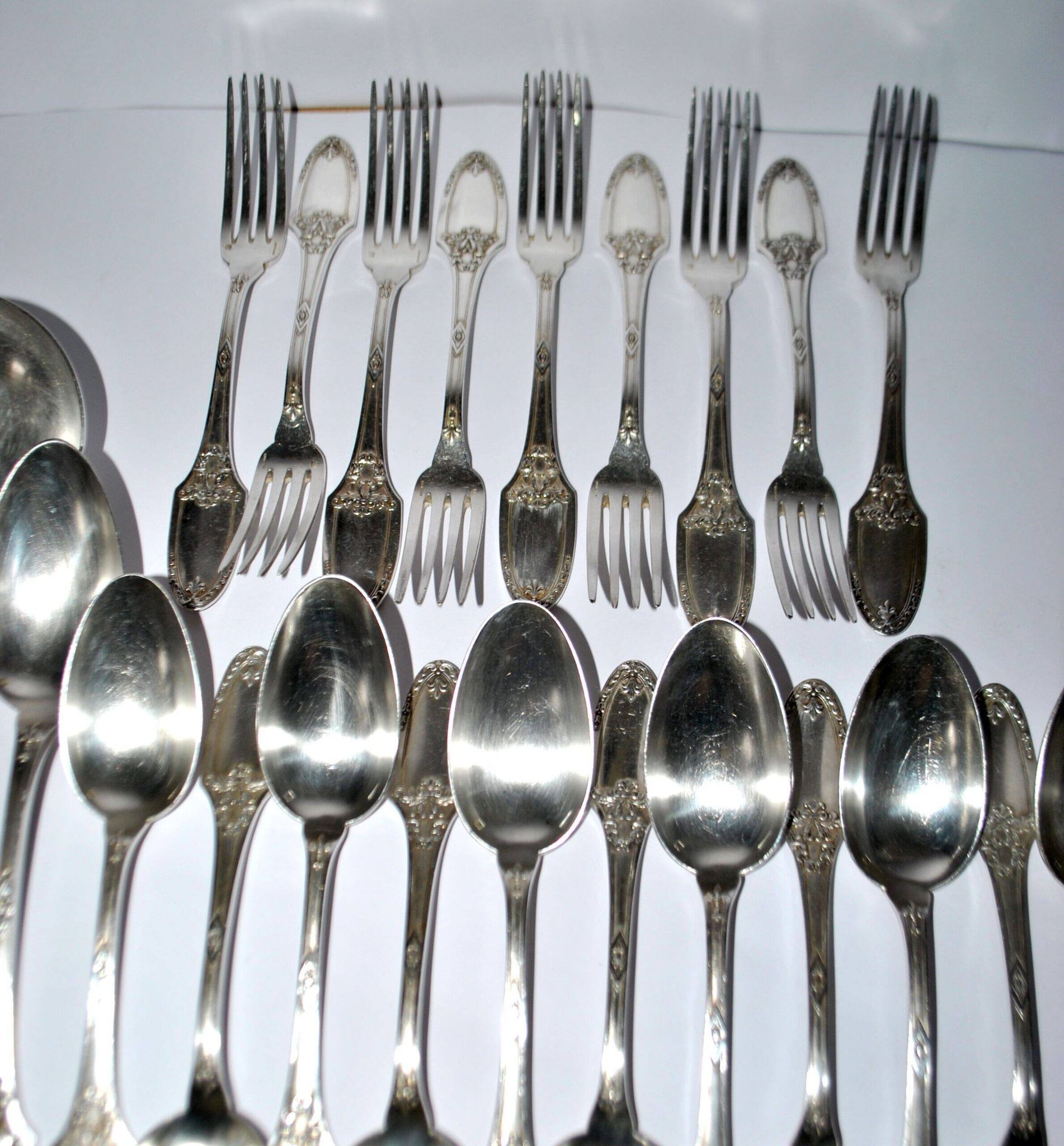 Boulenger household items 34 place settings Empire Marie-Louise 12 soup spoons 9 forks 11 dessert spoons