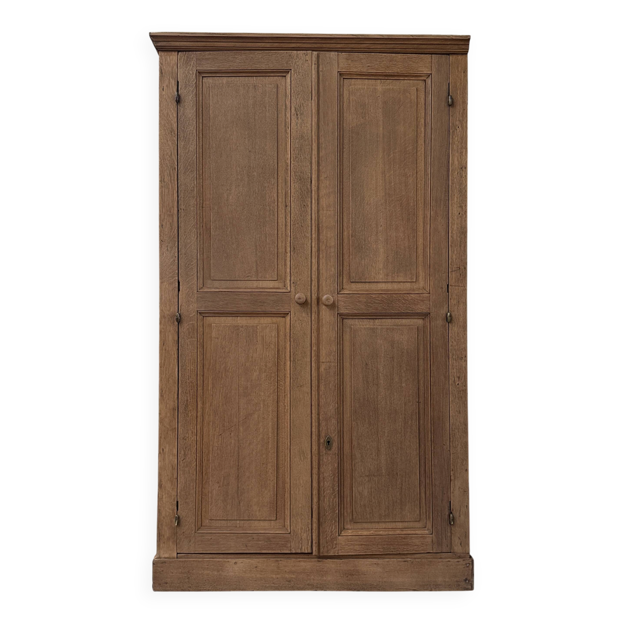Parisian oak wardrobe (renovated)