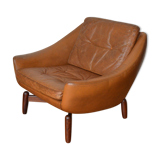 Fauteuil Scandinave en cuir patiné camel