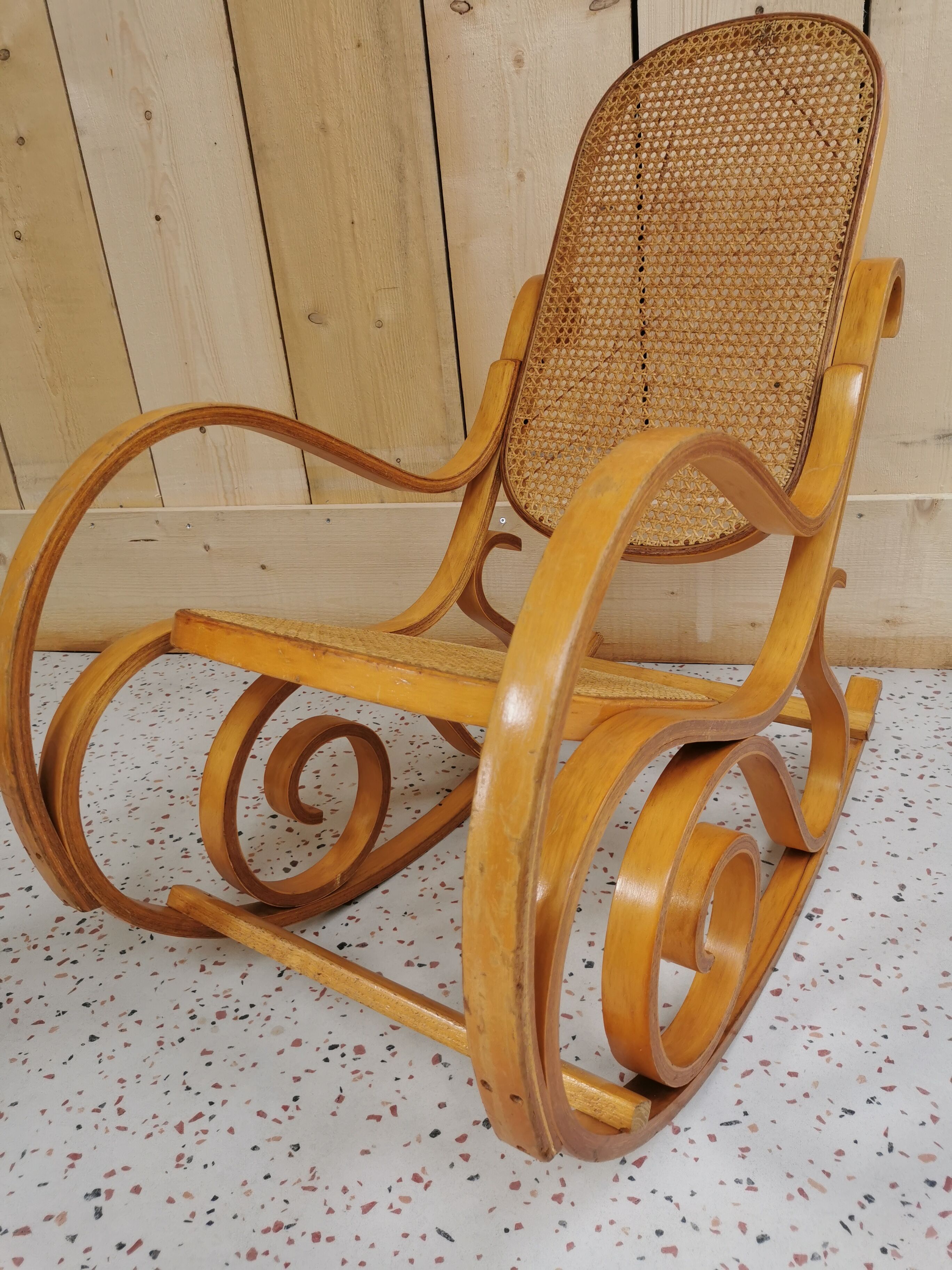 Rocking chair in caning